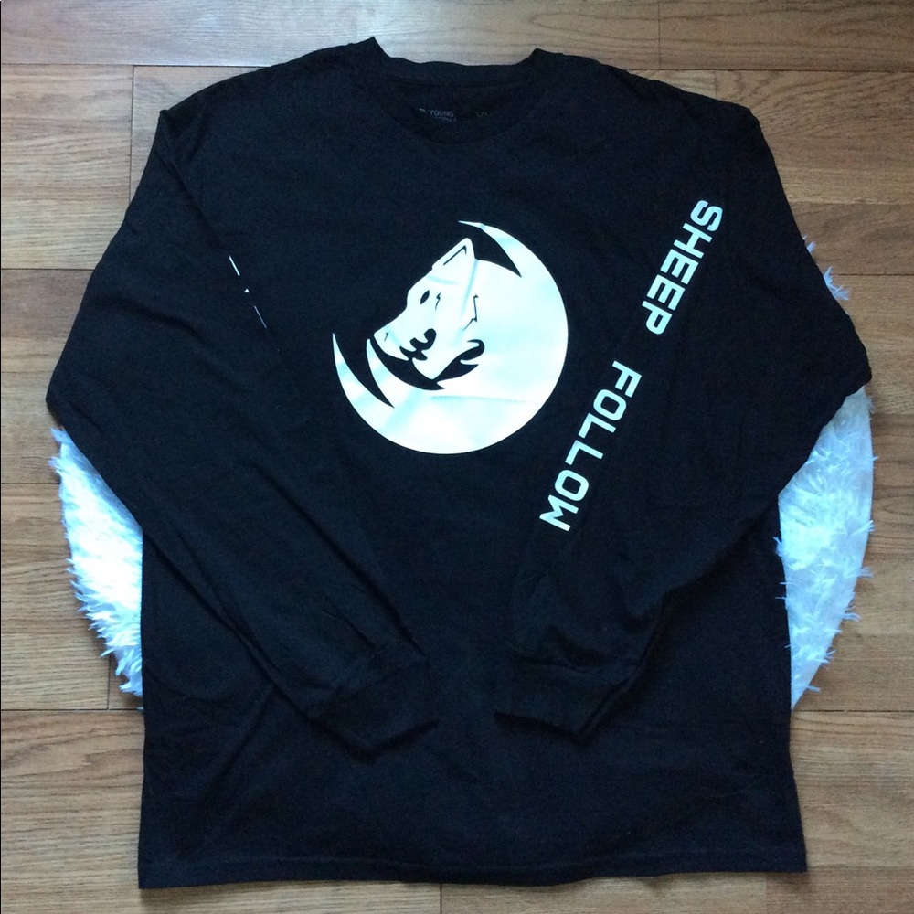 Young Fresh & Shamless long sleeve wolf shirt XL